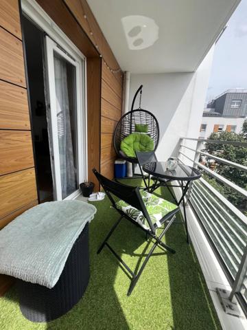 Location                                                      Appartement
                        
                     2 pièces                                         à Limeil-Brévannes