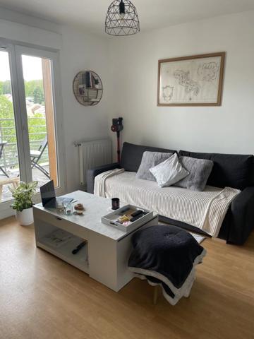 Location                                                      Appartement
                        
                     2 pièces                                         à Limeil-Brévannes