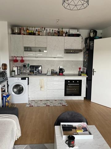 Location                                                      Appartement
                        
                     2 pièces                                         à Limeil-Brévannes