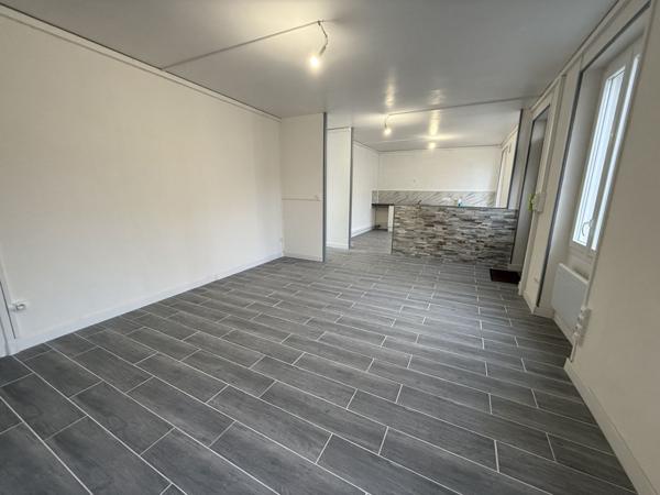Vente Maison85,34 m² - 4 Pièces - AINAY LE CHATEAU (3360)
