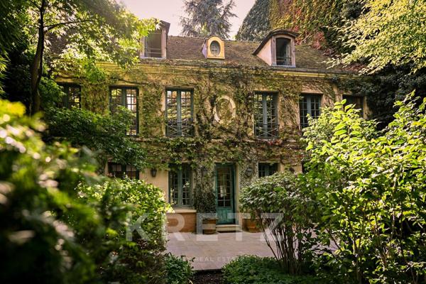 Paris 7e – Rare Écrin de Verdure près du Bon Marché