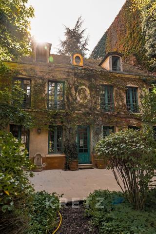 Paris 7e – Rare Écrin de Verdure près du Bon Marché