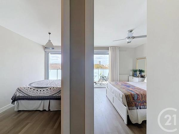 Appartement T3 à vendre  3 pièces - 64 m 2   BORDEAUX  - 33