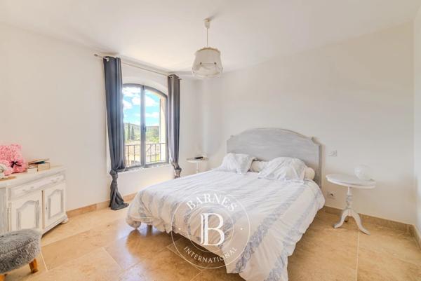 Cabriès, Maison 4 Chambres -  240 m² à vendre