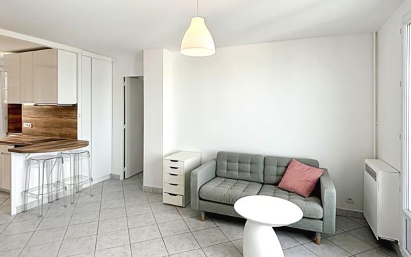 Appartement à louer    3 pièces •  Lyon 8