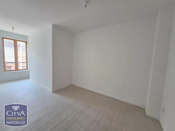 Appartement à louer 2 pièces 31.3m² Saint-Omer (62500)
