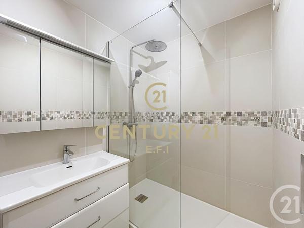 Appartement F3 à vendre  3 pièces - 72 m2 NOISY LE GRAND - 93