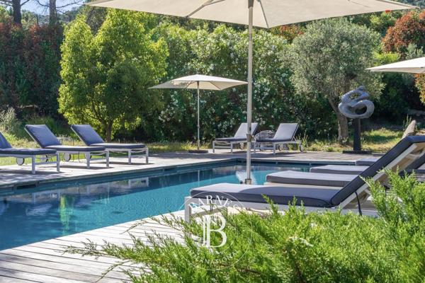 Sainte-Lucie-de-Porto-Vecchio, Villa 5 Chambres -  200 m² à vendre