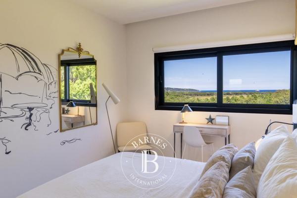Sainte-Lucie-de-Porto-Vecchio, Villa 5 Chambres -  200 m² à vendre