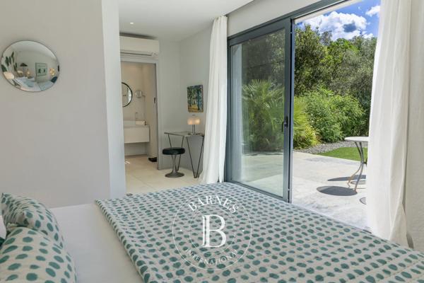 Sainte-Lucie-de-Porto-Vecchio, Villa 5 Chambres -  200 m² à vendre
