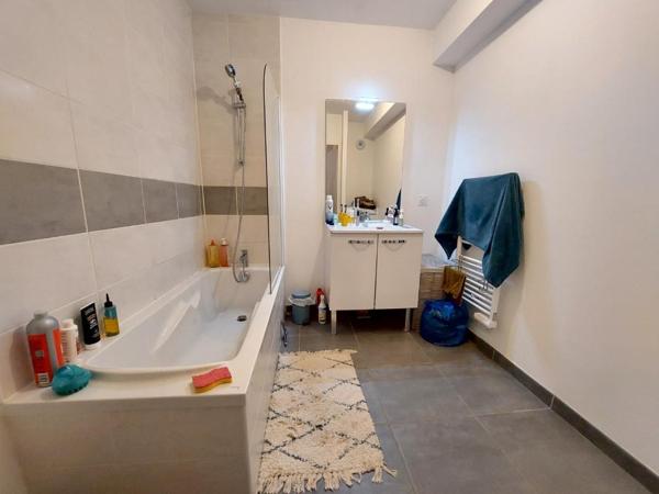 Appartement à louer 4 pièces - 65 m²