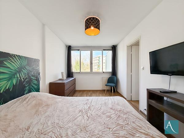 Appartement 5 pièces 90 m² ? Traversant, 2 balcons, vue arborée ? Arpajon 91290