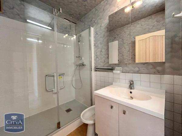 Appartement à louer 3 pièces 86.86m² Laval (53000)