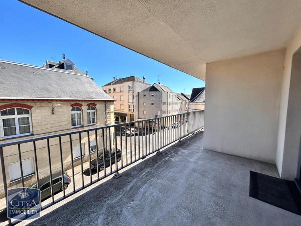 Appartement à louer 3 pièces 86.86m² Laval (53000)