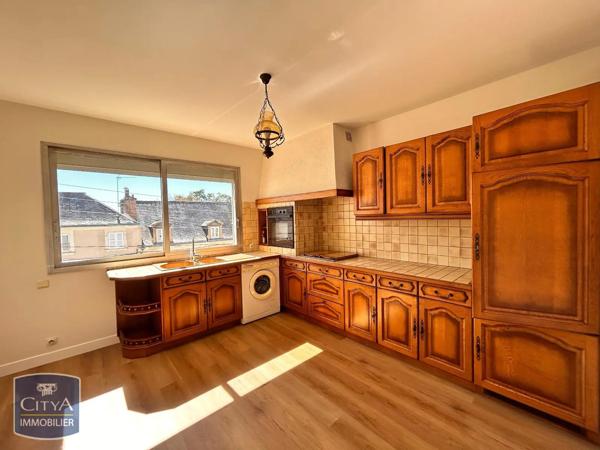 Appartement à louer 3 pièces 86.86m² Laval (53000)
