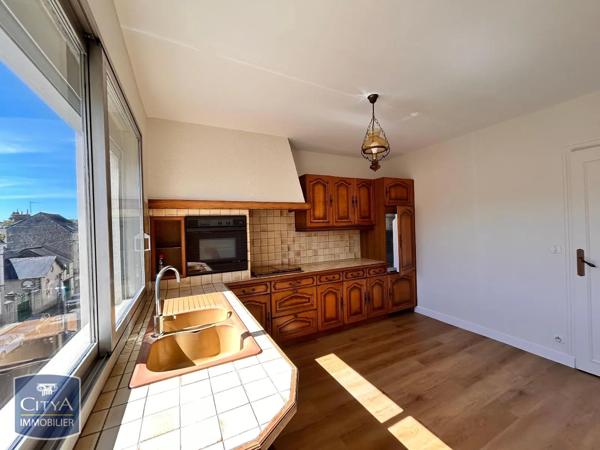 Appartement à louer 3 pièces 86.86m² Laval (53000)