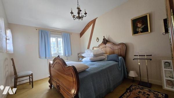 PORNIC - Proche centre commercial. Maison 4 chambres 189 m² sur terrain de plus de 900 m²