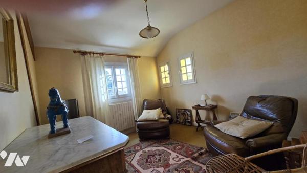 PORNIC - Proche centre commercial. Maison 4 chambres 189 m² sur terrain de plus de 900 m²