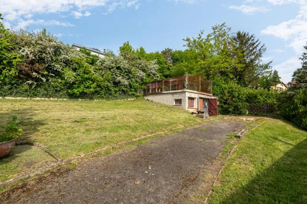 Saint-Cyr-au-Mont-d'Or - Maison de 196 m² à rénover - 4 chambres - Garage - Terrain 3000 m² - Vue dégagée - Garage
