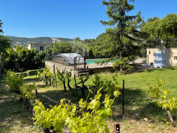 À Vendre – Maison de charme face au Colorado Provençal – Rustrel, Luberon