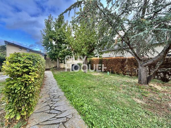 Maison à vendre de 9 pièces de 200 m²