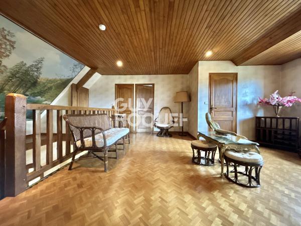 Maison à vendre de 9 pièces de 200 m²