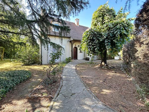 Maison à vendre à Frépillon - 6 pièces, 113 m² habitable (128 m² au sol)