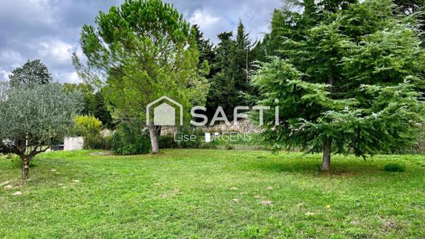 Terrain viabilisé de 717 m2