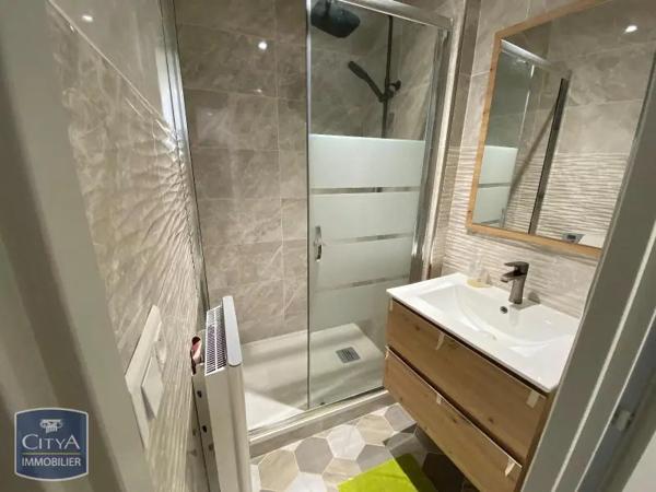 Appartement à louer 3 pièces 46.79m² Laon (02000)