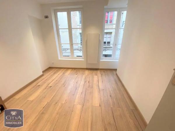 Appartement à louer 3 pièces 46.79m² Laon (02000)