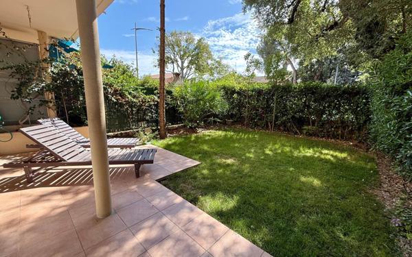 Appartement à vendre    3 pièces • 50,52 m2 Saint-Raphaël