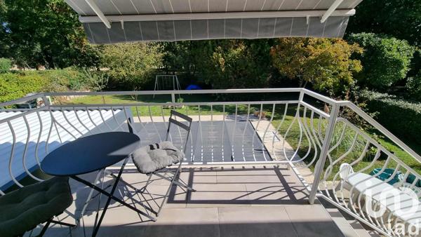 Maison à vendre 5 pièces 102 m² Saint-Yrieix-sur-Charente