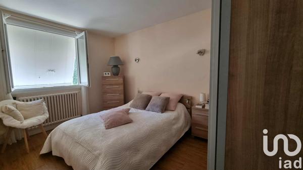 Maison à vendre 5 pièces 102 m² Saint-Yrieix-sur-Charente