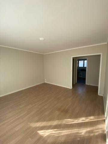 LAVAL APPARTEMENT T3