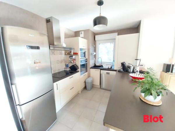 Appartement 4 pièce(s)