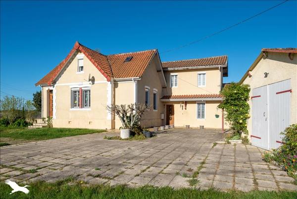 Maison à vendre |  Aire-sur-l'Adour |  6 pièces | 139 m²