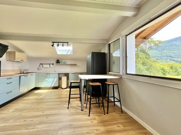 HAUTEUR ANNECY-LE-VIEUX - T5 de 115 m2 RÉNOVÉ - CAVE - 2 PARKI