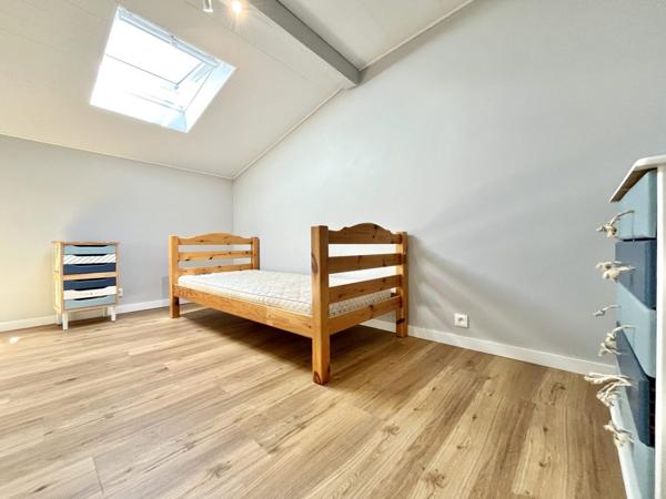 HAUTEUR ANNECY-LE-VIEUX - T5 de 115 m2 RÉNOVÉ - CAVE - 2 PARKI