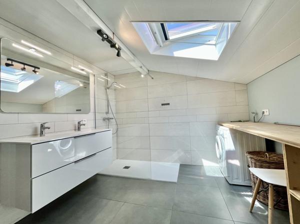 HAUTEUR ANNECY-LE-VIEUX - T5 de 115 m2 RÉNOVÉ - CAVE - 2 PARKI