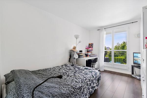 Appartement Saint Germain En Laye 3 pièce(s) 76.01 m2 €399 000 ** - Référence 17501