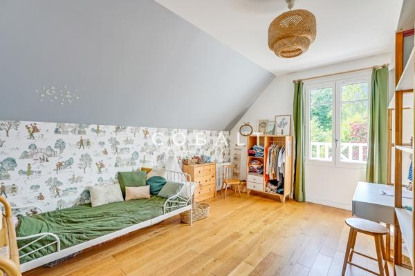 Maison familiale rénovée La Celle Saint Cloud