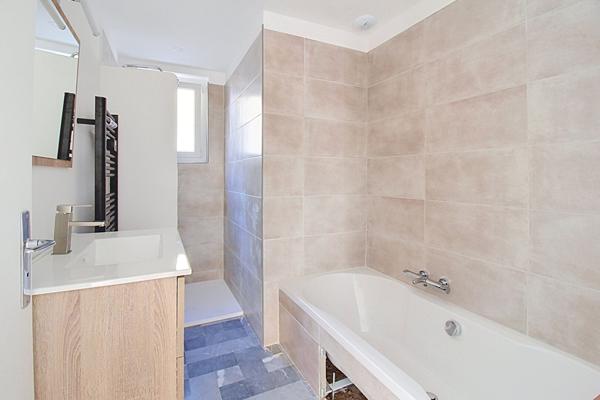 A LOUER EN EXCLUSIVITE  A PARTIR DU 15/09 BAS DE VILLA DE  78,40 M²