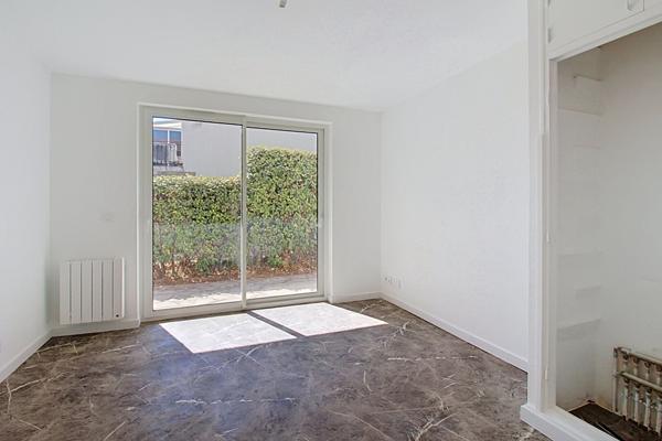 A LOUER EN EXCLUSIVITE  A PARTIR DU 15/09 BAS DE VILLA DE  78,40 M²