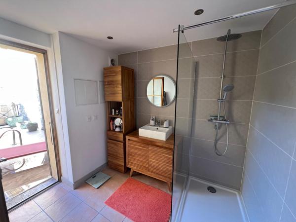 Jolie Maison de village 120 m2, 3 chambres piscine