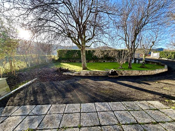 VILLA INDEPENDANTE A VENDRE A 15 MINUTES DE FOIX