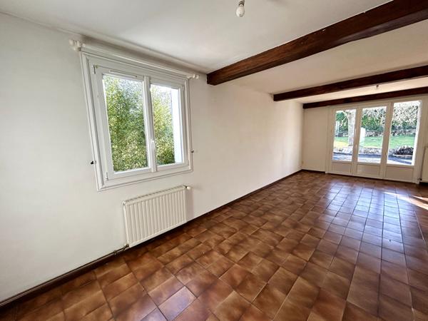 VILLA INDEPENDANTE A VENDRE A 15 MINUTES DE FOIX