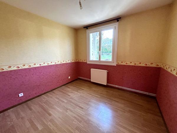 VILLA INDEPENDANTE A VENDRE A 15 MINUTES DE FOIX