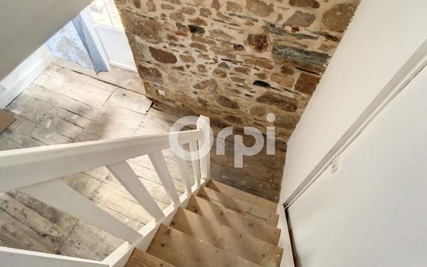 Appartement à louer    3 pièces •  Sainte-Féréole