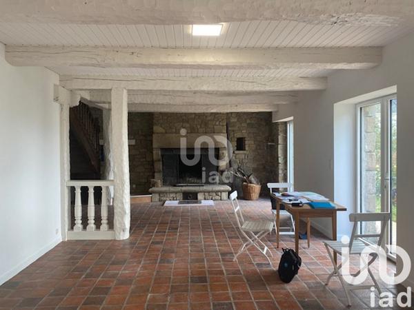 Maison 7 pièces de 224 m² à Caudan (56850)