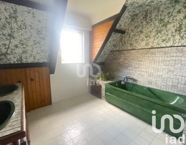 Maison 7 pièces de 224 m² à Caudan (56850)